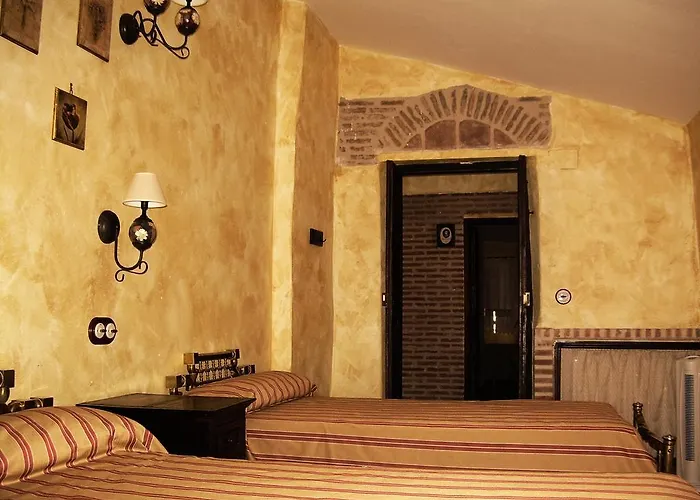 Casa Del Conde Casa rural Santa Cruz de la Sierra